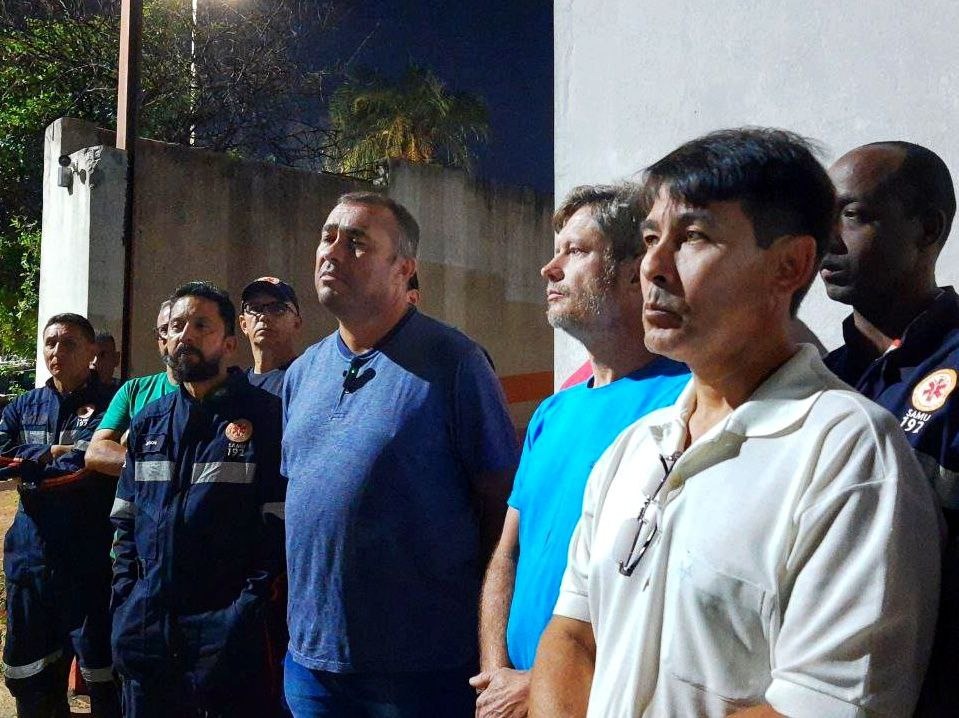 Movimento ocorreu ontem (27) em frente ao SAMU